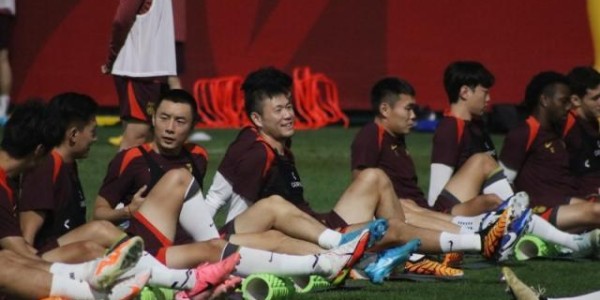 开云体育-国足重塑核心李源一接班吴曦 伊万尝试不同组合