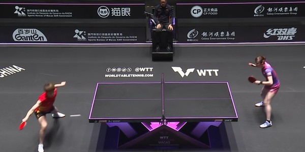 kaiyun-王曼昱3-2早田希娜晋级八强！二四局完美调整，第五局旋转压制！