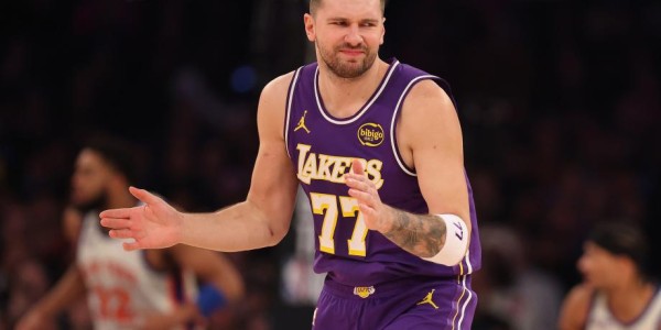 开云体育-东契奇30+15+8詹姆斯22+5+6 湖人客场不敌尼克斯