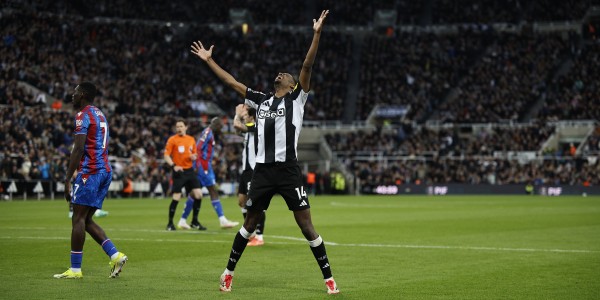 kaiyun-PFA颁奖典礼或将缺少伊萨克身影 他入围了重要奖项提名