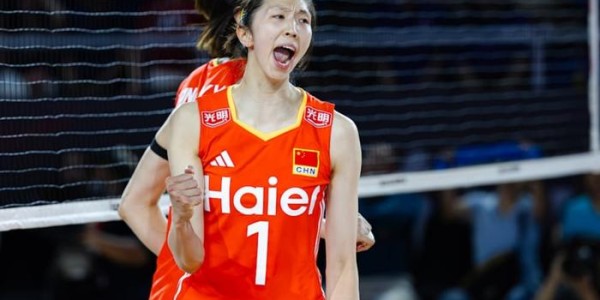 被法国淘汰！吴梦洁自责痛哭，吉祥物安慰龚翔宇，好好总结吧！